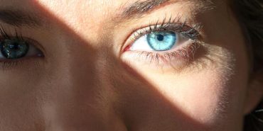 gozleri-gunesin-olumsuz-etkilerinden-korumanin-6-yolu-70a7f93b033553332ff96ac0fc5132d9