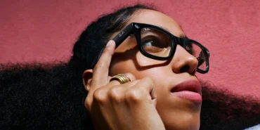 ray-ban-in-meta-akilli-gozluklerine-sinif-atlatacak-yapay-zek-guncellemesi-duyuruldu-1702460359